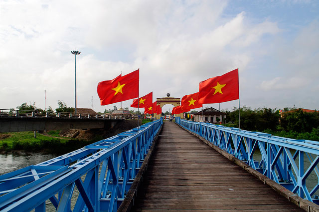 Mục sở thị cây cầu có lịch sử hào hùng nhất Việt Nam