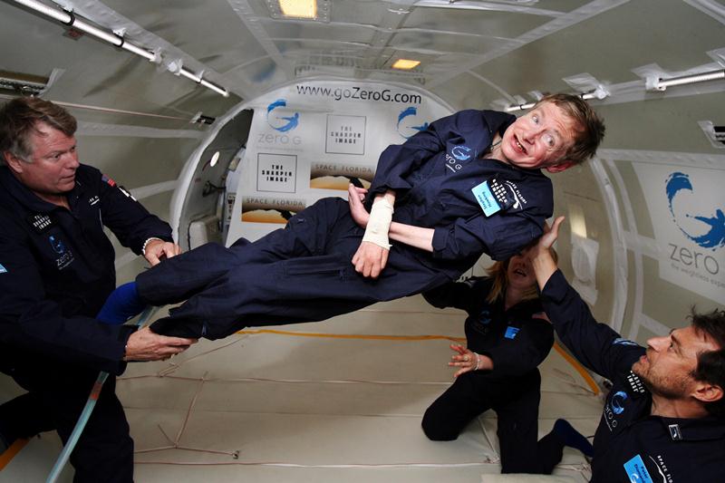 Vì sao Stephen Hawking không được giải Nobel