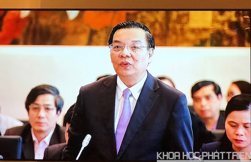 Bộ trưởng Chu Ngọc Anh trả lời chất vấn về hiệu quả đầu tư trong khoa học