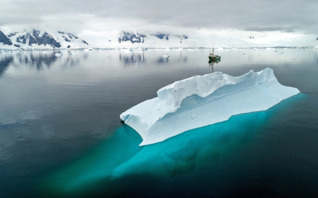 Nam Cực đã mất 3 nghìn tỉ tấn băng