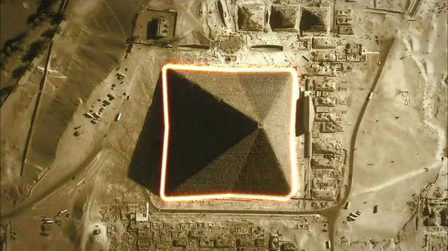 Giza: Kim tự tháp duy nhất có 8 mặt